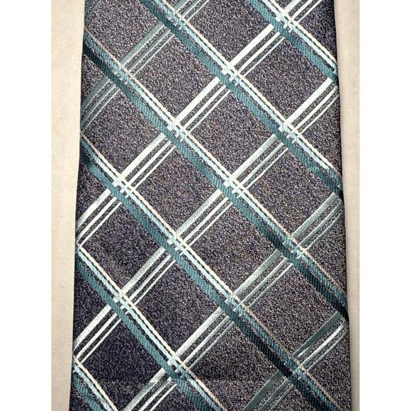 Alexander Julian Colours Polyester Tie - Picture 3 of 3